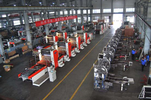 金属板平板印刷机生产车间